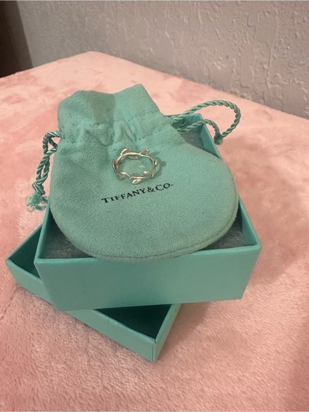 Tiffany & Co. Paloma Picasso Ring - Tiffany Blue Pouch
